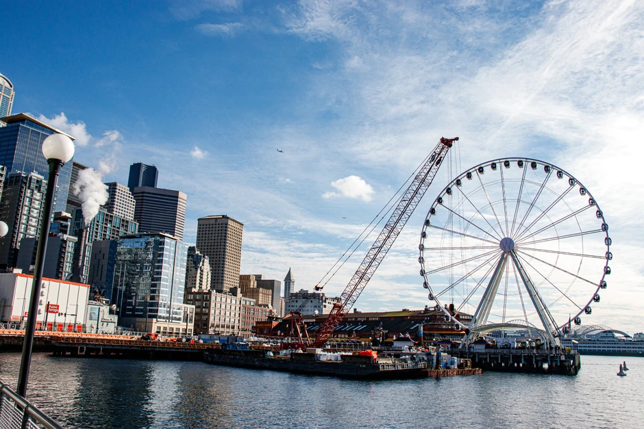 Seattle waterfront and the Great Wheel