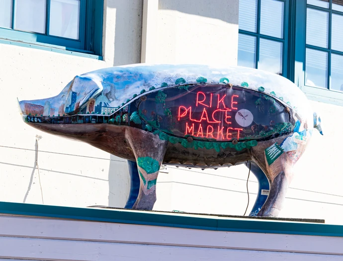 Pike Place Market bronze pig