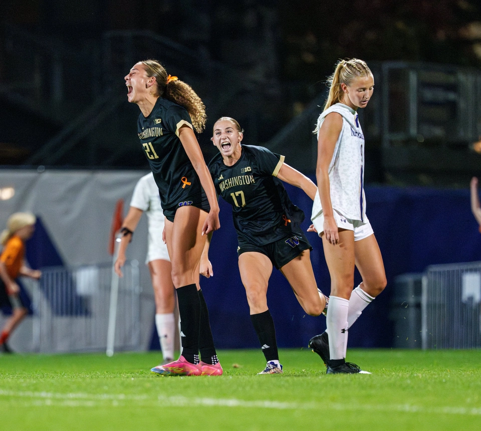 Washington forward Kalea Eichenberger celebrates after a goal