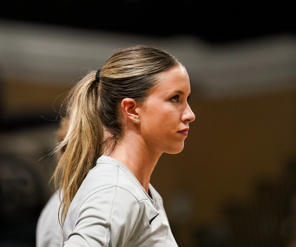 Purdue outside hitter Kenna Wollard in pregame warmups