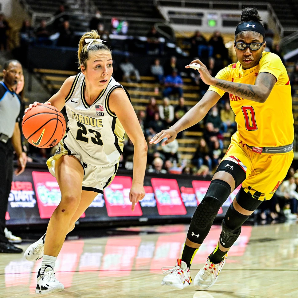 Abbey Ellis bringing the ball up the court